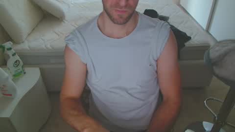 Snapshot of nerchia_89 chatting on 09-27-25, 02:00 Nerchia89 online show from 09-27-25, 02:00