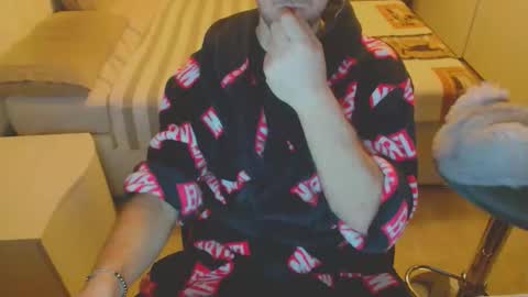 Snapshot of nerchia_89 chatting on 01-14-26, 06:35 Nerchia89 online show from 01-14-26, 06:35