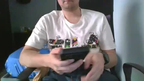 MrBull online show from 02-04-26, 07:53