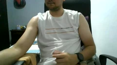 MrBull online show from 06-12-26, 04:55