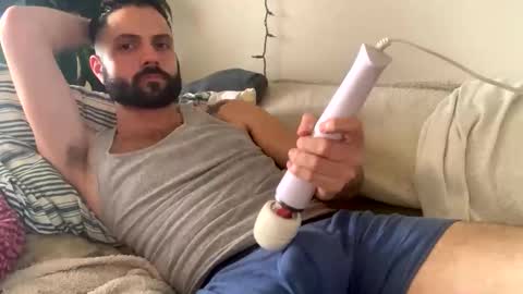 nutsteraj online show from 12-16-25, 03:50