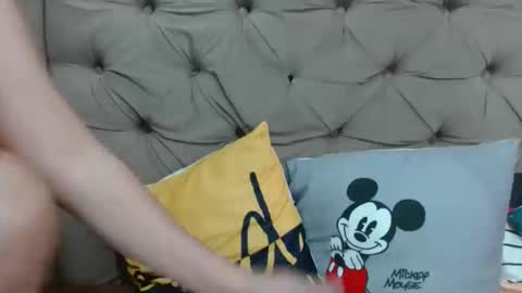 Snapshot of nerdypinaypie chatting on 12-17-25, 02:28 nerdypinaypie online show from 12-17-25, 02:28