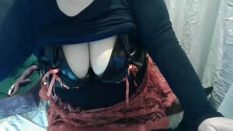 Snapshot of neslihan35 chatting on 02-12-25, 07:55 neslihan online show from 02-12-25, 07:55