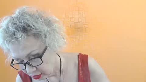 NessyJenixs online show from 05-28-26, 01:52