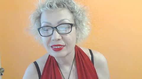 NessyJenixs online show from 06-19-26, 01:37