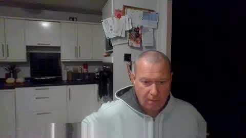 Snapshot of nesuk chatting on 11-14-25, 11:46 nesuk online show from 11-14-25, 11:46