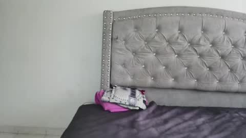 nesuko_kamado online show from 10-25-25, 04:46