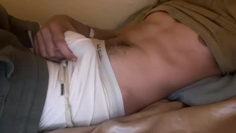 Snapshot of netflixchillin20 chatting on 01-08-25, 07:34 alpha online show from 01-08-25, 07:34