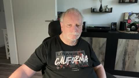 Snapshot of nettermann1968 chatting on 11-02-25, 01:35 nettermann1968 online show from 11-02-25, 01:35