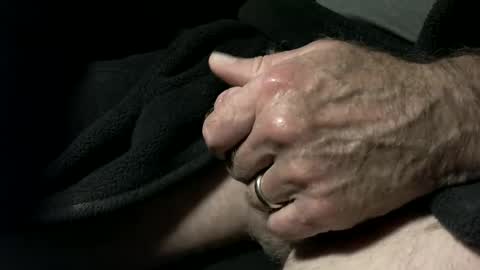 nevrsaynevr2000 online show from 10-02-25, 01:45