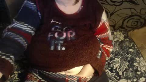 Snapshot of new_milf chatting on 12-01-25, 03:39 Lilly online show from 12-01-25, 03:39