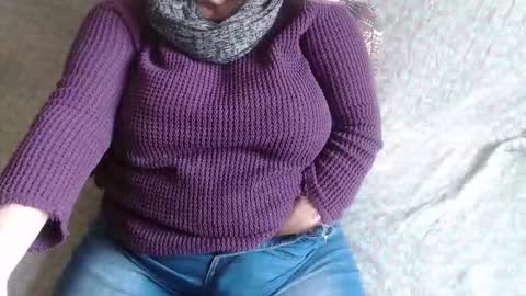 Snapshot of new_milf chatting on 01-13-26, 09:47 Lilly online show from 01-13-26, 09:47