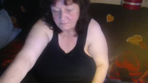 Snapshot of new_milf chatting on 06-27-26, 02:38 Lilly online show from 06-27-26, 02:38