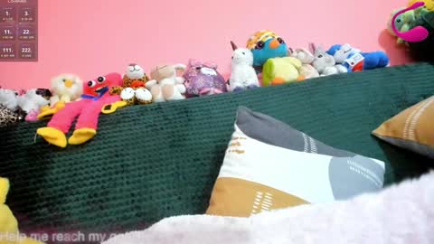 Snapshot of new_sexyiass chatting on 01-11-25, 05:20 silvia online show from 01-11-25, 05:20