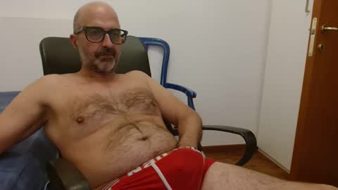 Snapshot of new_simi_74 chatting on 09-23-25, 06:22 simi online show from 09-23-25, 06:22