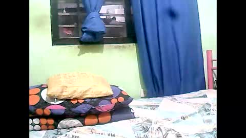 Snapshot of new_taboo_fetishqueen chatting on 06-03-26, 02:44 mariapaula online show from 06-03-26, 02:44
