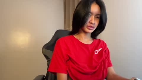 Snapshot of newbabeintownxx chatting on 02-05-25, 11:55 kindra online show from 02-05-25, 11:55