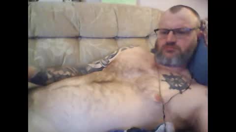 Snapshot of newbreed666 chatting on 03-11-25, 02:32 NEWBREED666 online show from 03-11-25, 02:32