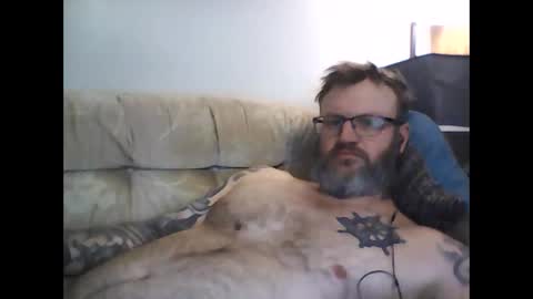 Snapshot of newbreed666 chatting on 12-21-25, 05:31 NEWBREED666 online show from 12-21-25, 05:31