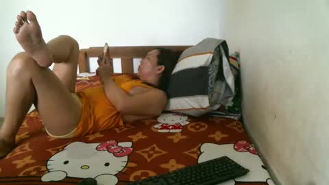 Snapshot of newest_star69 chatting on 01-17-25, 05:42 Lucy Pearl online show from 01-17-25, 05:42