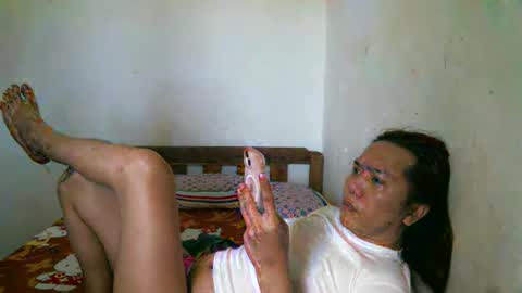 Snapshot of newest_star69 chatting on 01-22-25, 03:41 Lucy Pearl online show from 01-22-25, 03:41