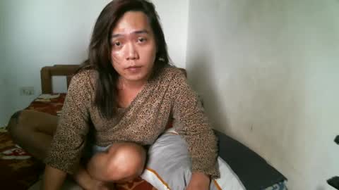 Snapshot of newest_star69 chatting on 02-19-25, 04:34 Lucy Pearl online show from 02-19-25, 04:34