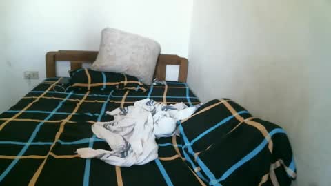 Snapshot of newest_star69 chatting on 03-02-25, 07:43 Lucy Pearl online show from 03-02-25, 07:43