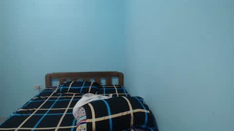 Snapshot of newest_star69 chatting on 09-15-25, 02:00 Lucy Pearl online show from 09-15-25, 02:00