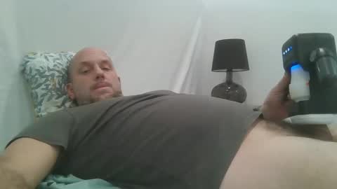 Snapshot of newicartman chatting on 02-12-26, 12:55 newicartman online show from 02-12-26, 12:55