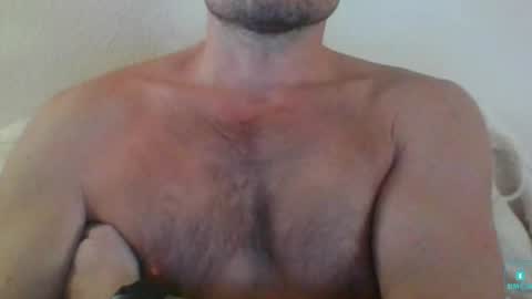 Snapshot of newtyguy90 chatting on 12-09-24, 08:00 newtyguy90 online show from 12-09-24, 08:00