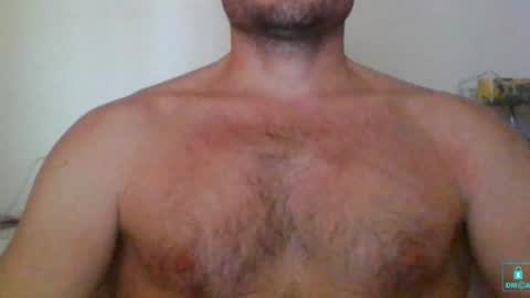 Snapshot of newtyguy90 chatting on 12-12-24, 09:40 newtyguy90 online show from 12-12-24, 09:40