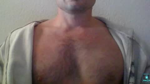Snapshot of newtyguy90 chatting on 12-17-24, 10:01 newtyguy90 online show from 12-17-24, 10:01