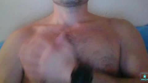 Snapshot of newtyguy90 chatting on 12-19-24, 02:46 newtyguy90 online show from 12-19-24, 02:46