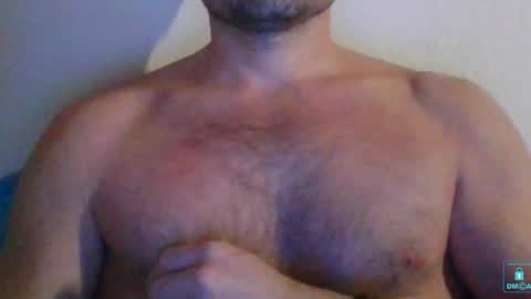 Snapshot of newtyguy90 chatting on 12-25-24, 04:11 newtyguy90 online show from 12-25-24, 04:11
