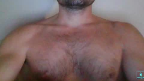 Snapshot of newtyguy90 chatting on 12-30-24, 03:35 newtyguy90 online show from 12-30-24, 03:35