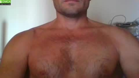 Snapshot of newtyguy90 chatting on 09-24-25, 08:06 newtyguy90 online show from 09-24-25, 08:06