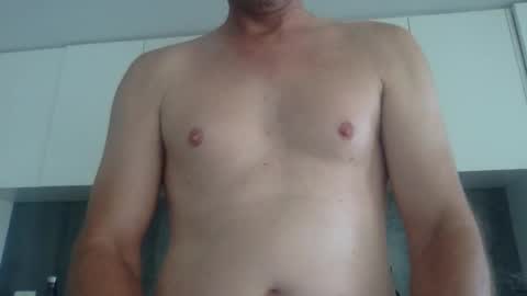 Snapshot of newysub75 chatting on 01-28-25, 05:00 newysub75 online show from 01-28-25, 05:00