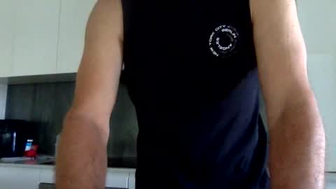 Snapshot of newysub75 chatting on 10-26-25, 11:09 newysub75 online show from 10-26-25, 11:09