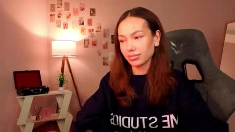 Lilly online show from 02-04-26, 01:28