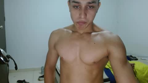 Snapshot of ney_quiroz chatting on 10-25-25, 06:32 ney hotman online show from 10-25-25, 06:32