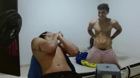 Snapshot of ney_quiroz chatting on 10-30-25, 06:48 ney hotman online show from 10-30-25, 06:48