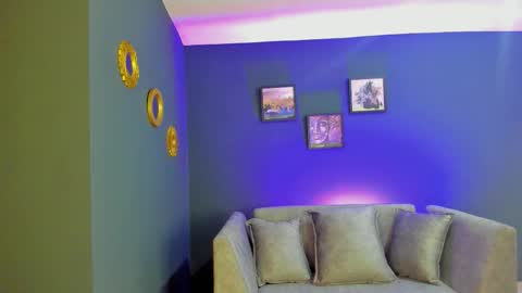 Snapshot of neyder_sanz chatting on 02-24-26, 12:36 NEYDER online show from 02-24-26, 12:36