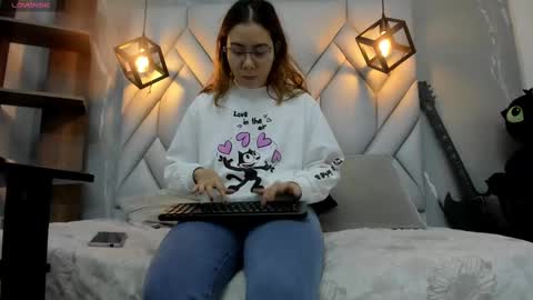 Milena online show from 02-17-25, 07:53