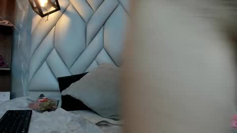 Milena online show from 03-07-25, 05:06