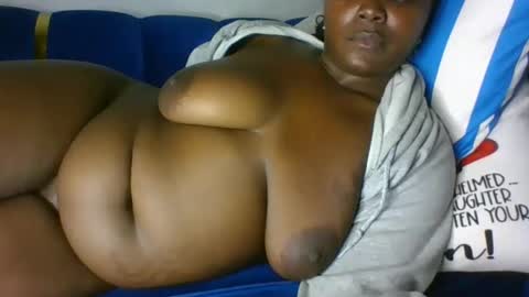 Snapshot of nge387170 chatting on 05-11-26, 04:04 nge387170 online show from 05-11-26, 04:04