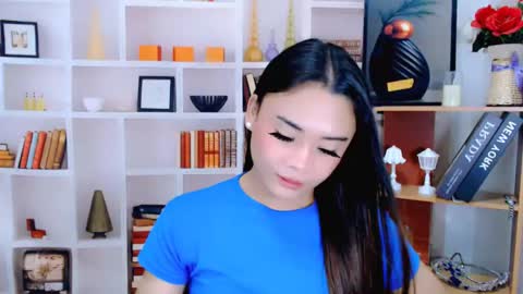 Snapshot of nhicolehollywood chatting on 05-18-26, 12:29 hottie nicole online show from 05-18-26, 12:29