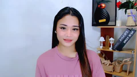 Snapshot of nhicolehollywood chatting on 05-20-26, 12:50 hottie nicole online show from 05-20-26, 12:50