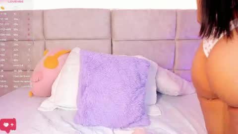 Nia online show from 04-18-26, 12:53