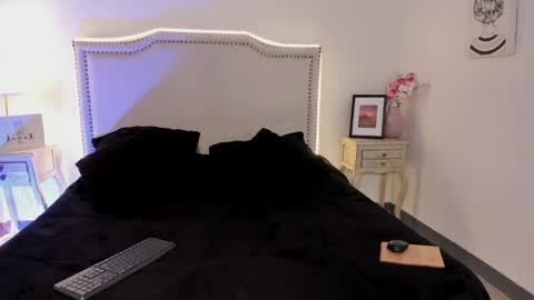 Nia Malkova online show from 05-20-26, 09:04