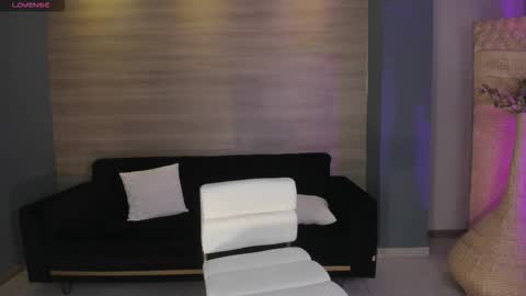 SQUIRTER DOLL    online show from 02-24-26, 05:44